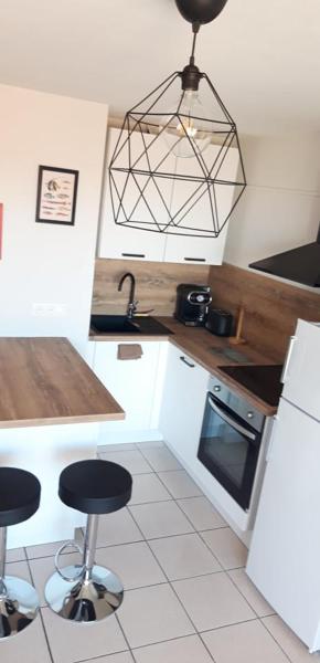 Appartement F2 proche des criques et thalasso